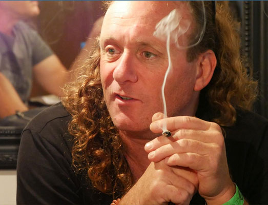 De Australische Scott Blakey, beter bekend als Shantibaba. De Australische Scott Blakey, beter bekend als Shantibaba.