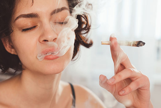 Cannabis terpenen onderscheiden door te roken Cannabis terpenen onderscheiden door te roken