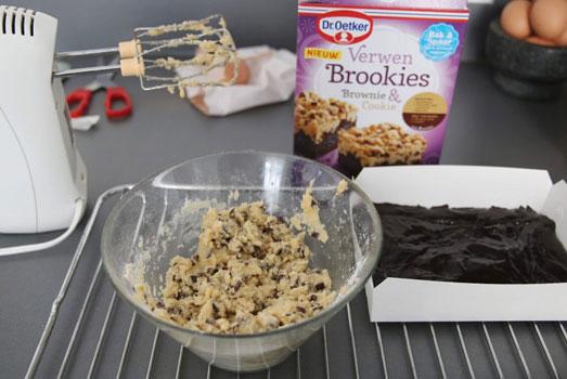 Verwen brownies van Dr. Oetker. Verwen brownies van Dr. Oetker.