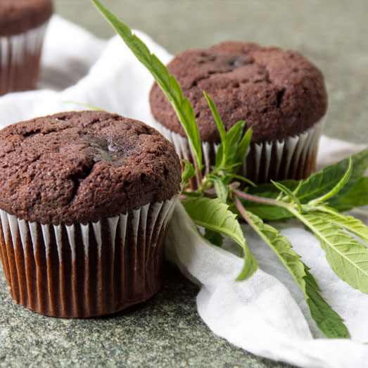 Wietmuffin: een muffin gemaakt met wietboter. Wietmuffin: een muffin gemaakt met wietboter.